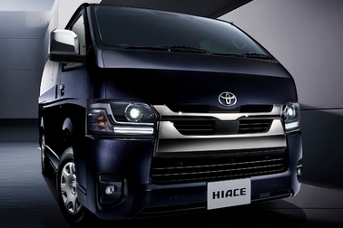 特別仕様車スーパーGL“DARK PRIME II”（2WD・2800ディーゼル・標準ボディ）