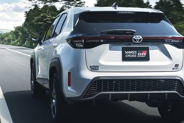 GR SPORT（ハイブリッド・2WD）